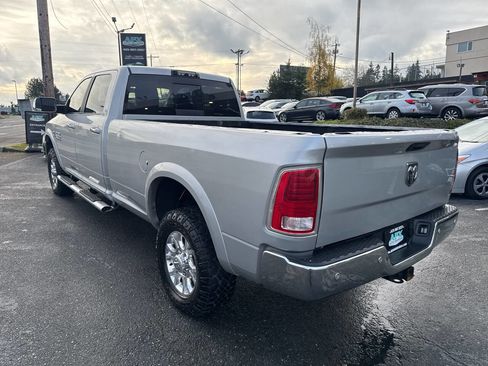 Used 2017 RAM 3500 Laramie w/ Convenience Group image 4