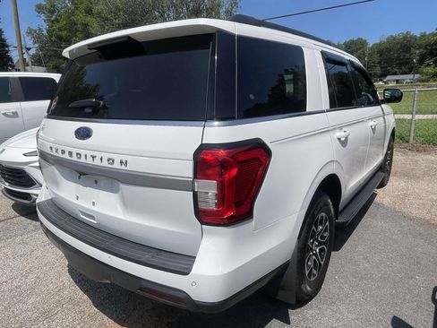 Used 2022 Ford Expedition XLT RWD image 8