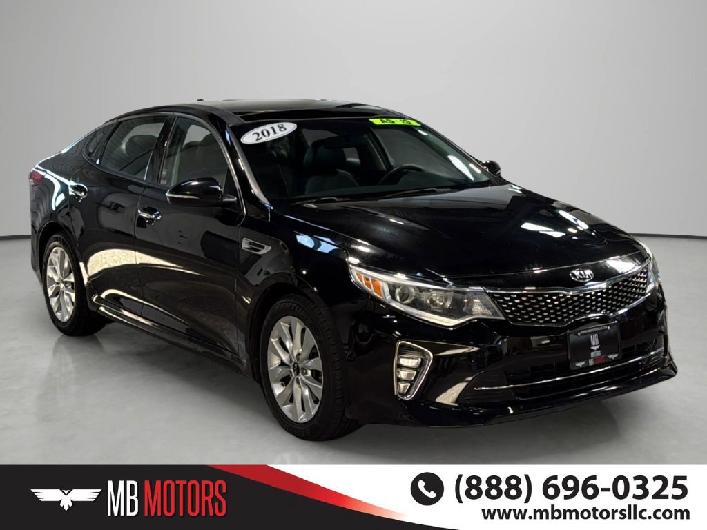 Used 2018 Kia Optima S w/ Panoramic Sunroof Package FWD image 2