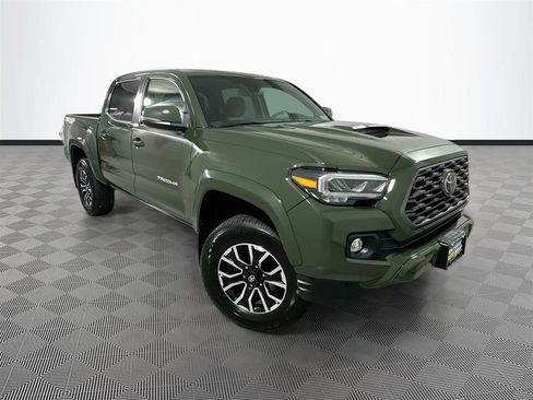 Used 2021 Toyota Tacoma TRD Sport w/ Technology Package AWD/4WD image 1