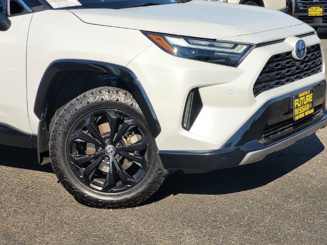 Used 2024 Toyota RAV4 XSE w/ Advanced Technology Package AWD/4WD image 9