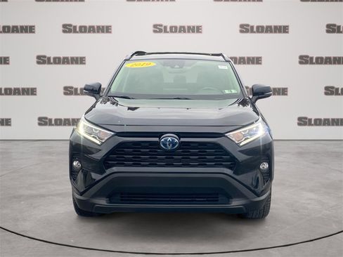 Used 2019 Toyota RAV4 XLE image 8