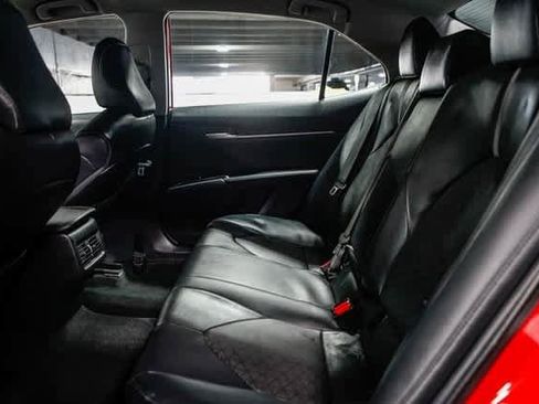 Certified 2019 Toyota Camry XSE image 19