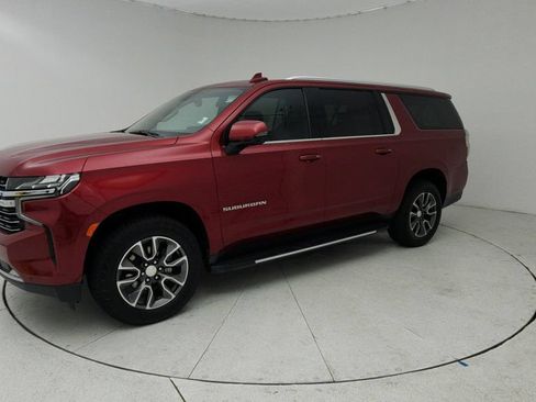 Certified 2021 Chevrolet Suburban LT w/ LT Signature Package RWD image 3