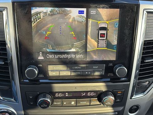 Used 2020 Nissan Titan SL w/ Moonroof Package image 32