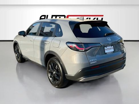 Used 2025 Honda HR-V Sport image 5