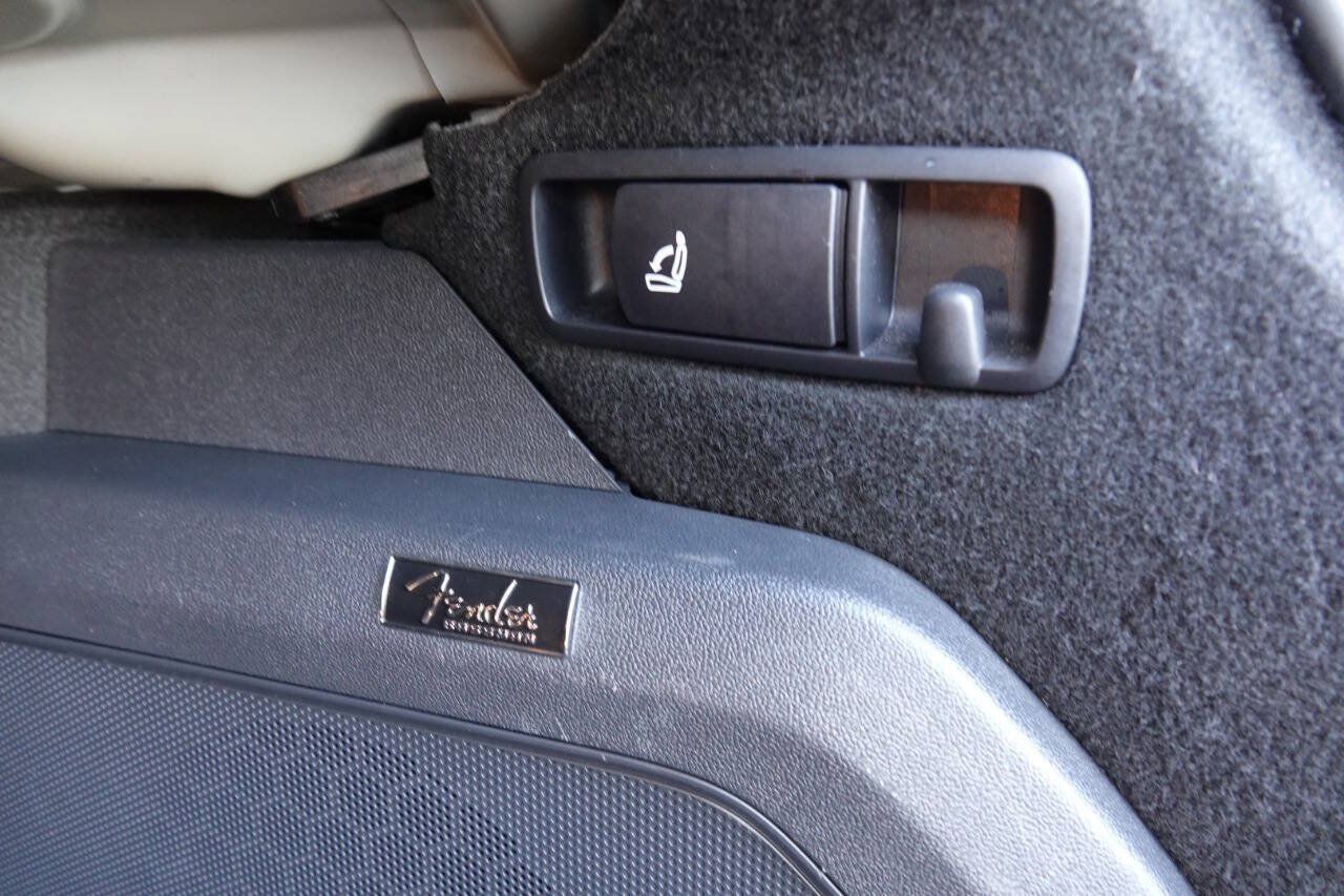 Used 2014 Volkswagen Beetle TDI FWD image 97