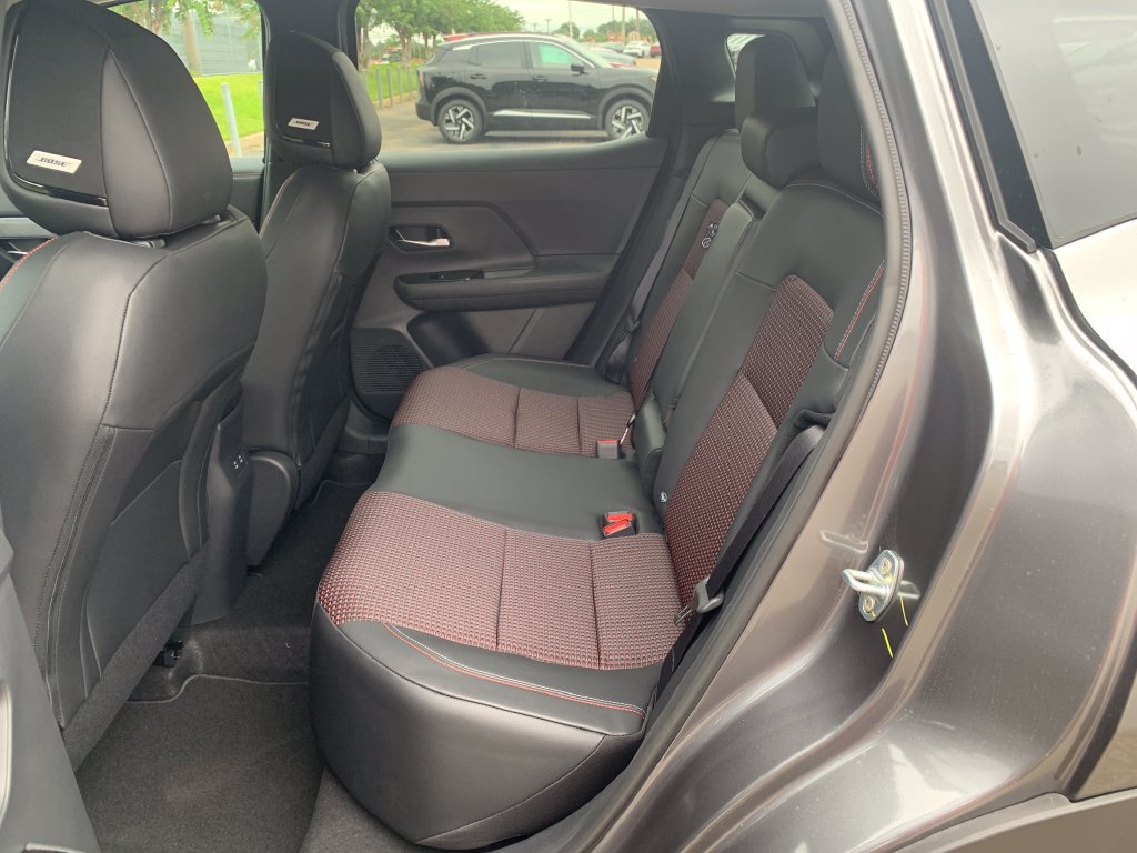 New 2027 Nissan Kicks SR w/ SR Premium Package FWD image 20