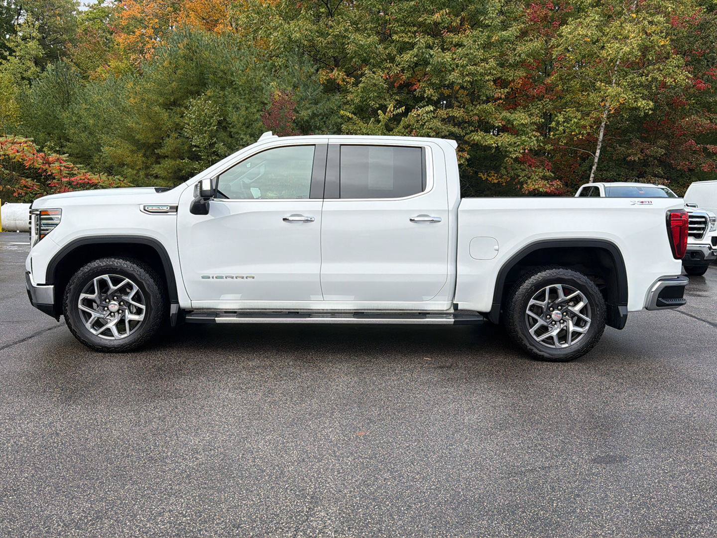 Certified 2023 GMC Sierra 1500 SLT w/ SLT Premium Package AWD/4WD image 26