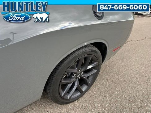 Used 2023 Dodge Challenger R/T image 8