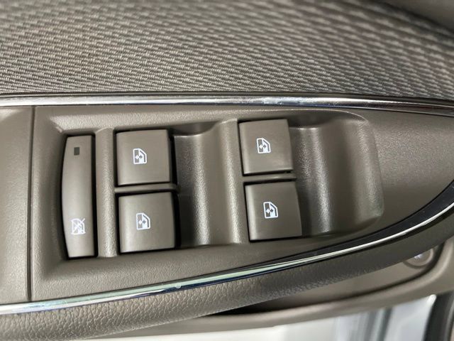 Used 2018 Chevrolet Cruze LT FWD image 28
