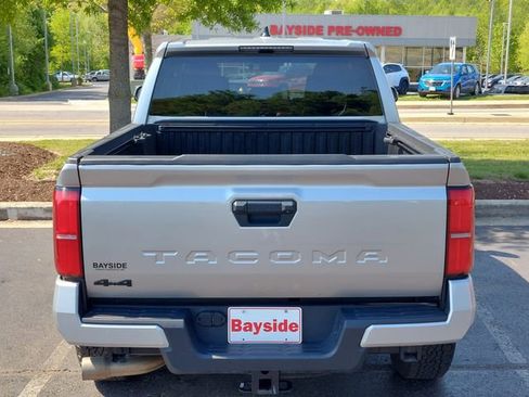 Certified 2024 Toyota Tacoma TRD Off-Road AWD/4WD image 20