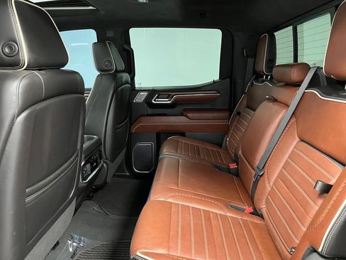 Used 2023 GMC Sierra 1500 Denali Ultimate AWD/4WD image 46
