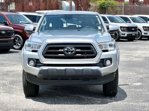 Used 2022 Toyota Tacoma SR5 w/ Technology Package RWD image 11