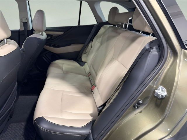 Used 2023 Subaru Outback Limited AWD/4WD image 31