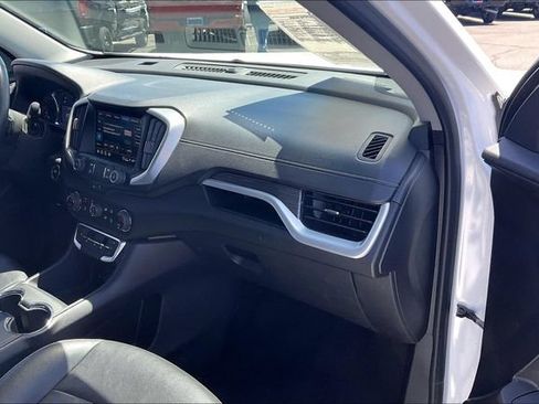 Used 2024 GMC Terrain SLT FWD image 16