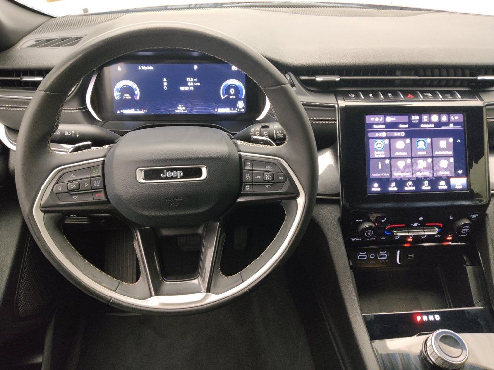Used 2023 Jeep Grand Cherokee L Laredo RWD image 22