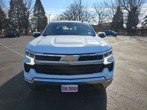 Used 2025 Chevrolet Silverado 1500 LT image 9