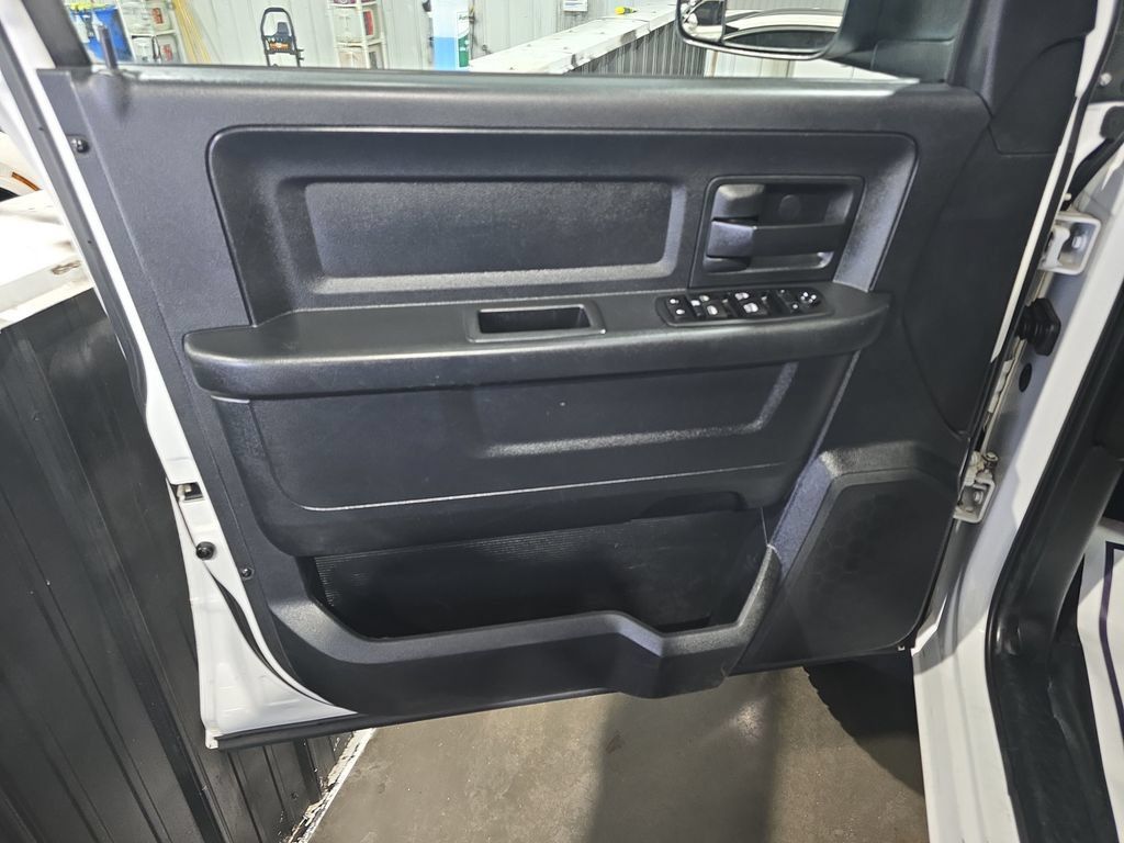 Used 2015 RAM 4500 Tradesman w/ Max Tow Package AWD/4WD image 13