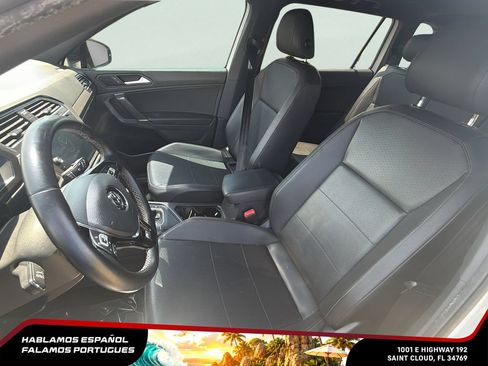 Used 2020 Volkswagen Tiguan SE R-Line FWD image 18