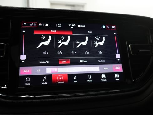 Used 2022 Dodge Durango R/T w/ Blacktop Package AWD/4WD image 52