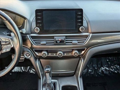 Used 2018 Honda Accord Sport image 12