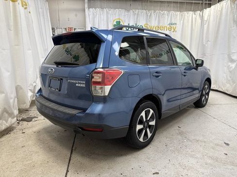 Used 2017 Subaru Forester 2.5i Premium image 10