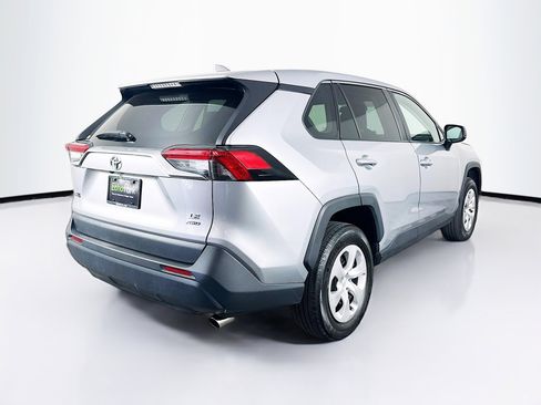Used 2025 Toyota RAV4 LE image 9