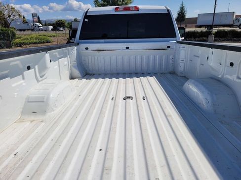 Used 2024 Chevrolet Silverado 2500 LT AWD/4WD image 10