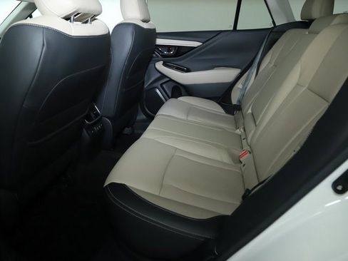 Used 2020 Subaru Outback Limited image 14