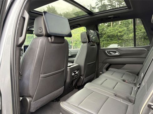 Used 2021 GMC Yukon SLT w/ SLT Luxury Plus Package AWD/4WD image 25