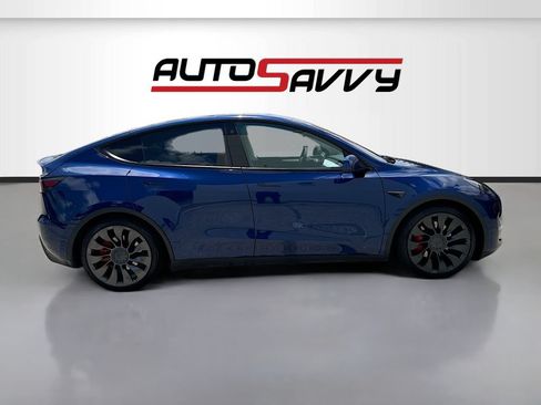 Used 2023 Tesla Model Y Performance AWD/4WD image 8