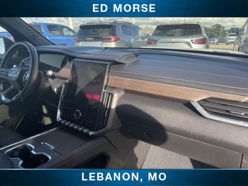 Used 2024 GMC Acadia Denali AWD/4WD image 27