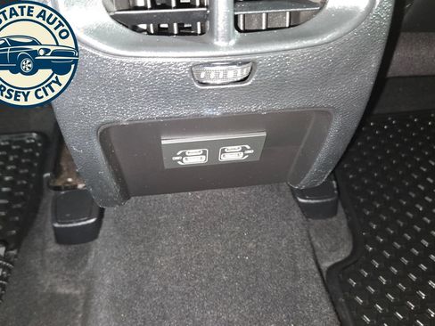 Used 2021 Jeep Cherokee Latitude Plus w/ Sun & Sound Group AWD/4WD image 33