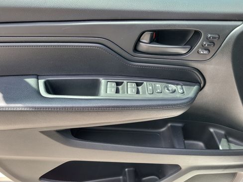 Certified 2023 Honda Odyssey Sport image 19