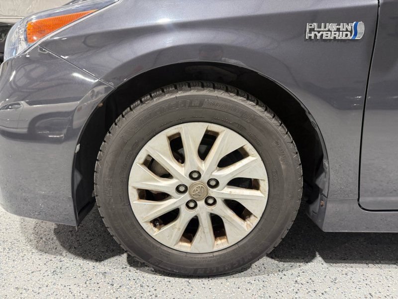 Used 2014 Toyota Prius Prime Plug-In Hybrid FWD image 18