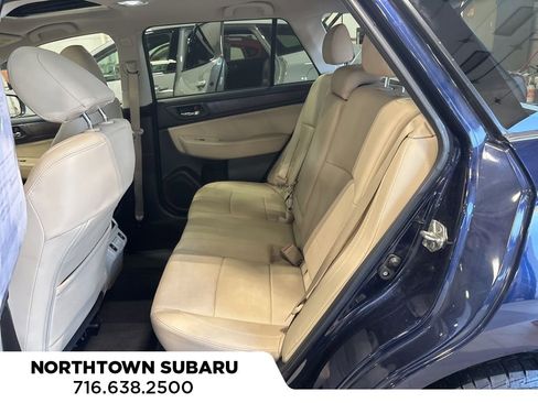 Used 2018 Subaru Outback 2.5i Limited image 12