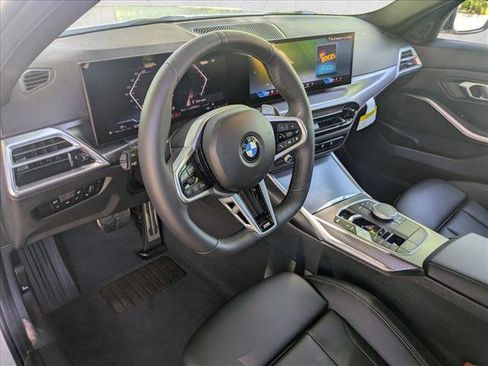 Used 2025 BMW 330i xDrive Sedan AWD/4WD image 11