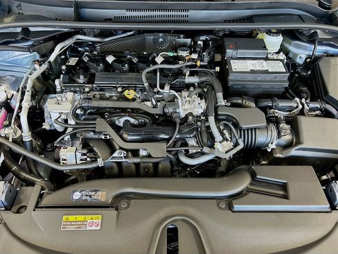 New 2025 Toyota Corolla SE FWD image 8