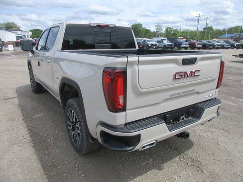 New 2026 GMC Sierra 1500 AT4 AWD/4WD image 10