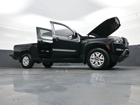 Used 2024 Nissan Frontier SV image 44