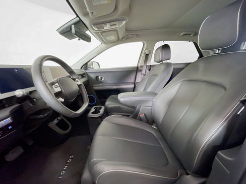 Used 2024 Hyundai Ioniq 5 Limited image 13
