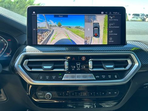 Used 2023 BMW X4 M40i AWD/4WD image 21