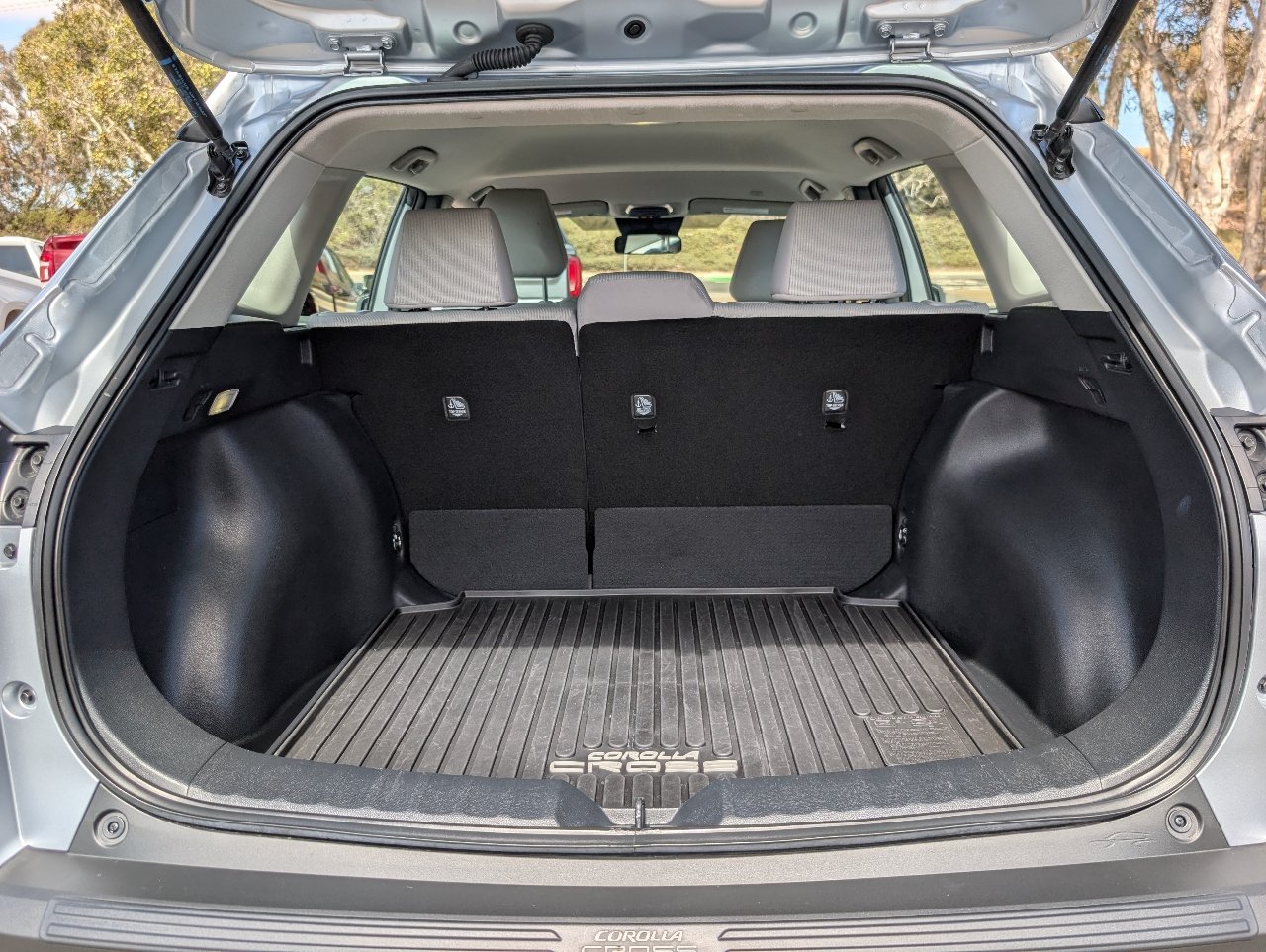 Used 2026 Toyota Corolla Cross L FWD image 9