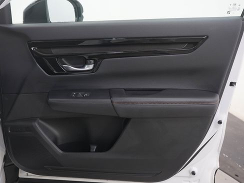 Used 2025 Honda CR-V Sport Touring image 13