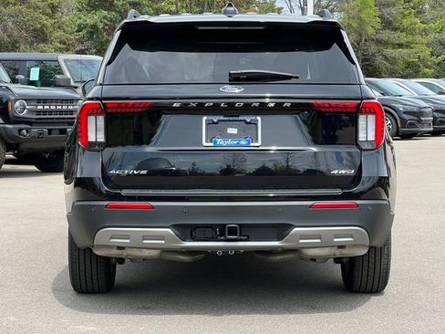 Used 2026 Ford Explorer Active w/ Active Comfort Package AWD/4WD image 6