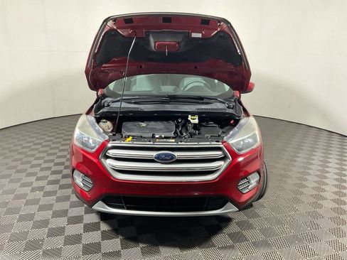 Used 2018 Ford Escape SE w/ SE Sync 3 Package AWD/4WD image 9
