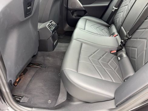 Used 2024 BMW 530i w/ Premium Package RWD image 36