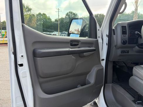 Used 2019 Nissan NV 1500 SV RWD image 40