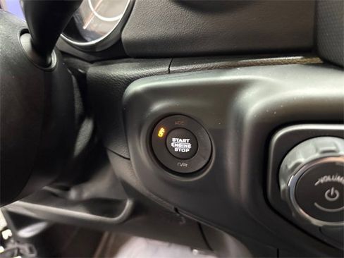 Used 2019 Jeep Wrangler Unlimited Sahara w/ Quick Order Package 24M Moab image 20